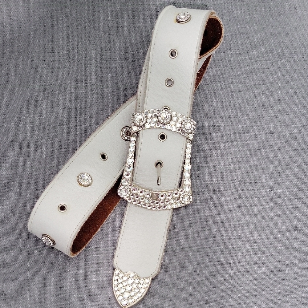 Michelle Monroe Vintage 80"s & 90's White and Silver Women's Belt Size 34